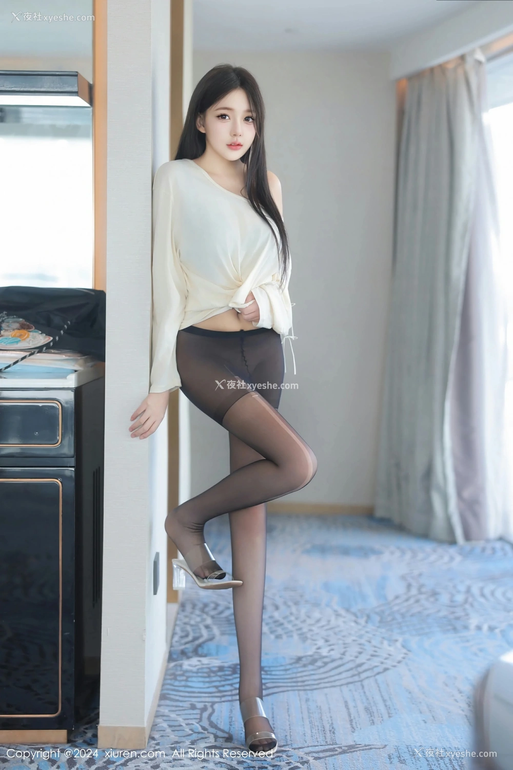 1P - [XiuRen秀人网] No.9089 柚柚小奶瓶