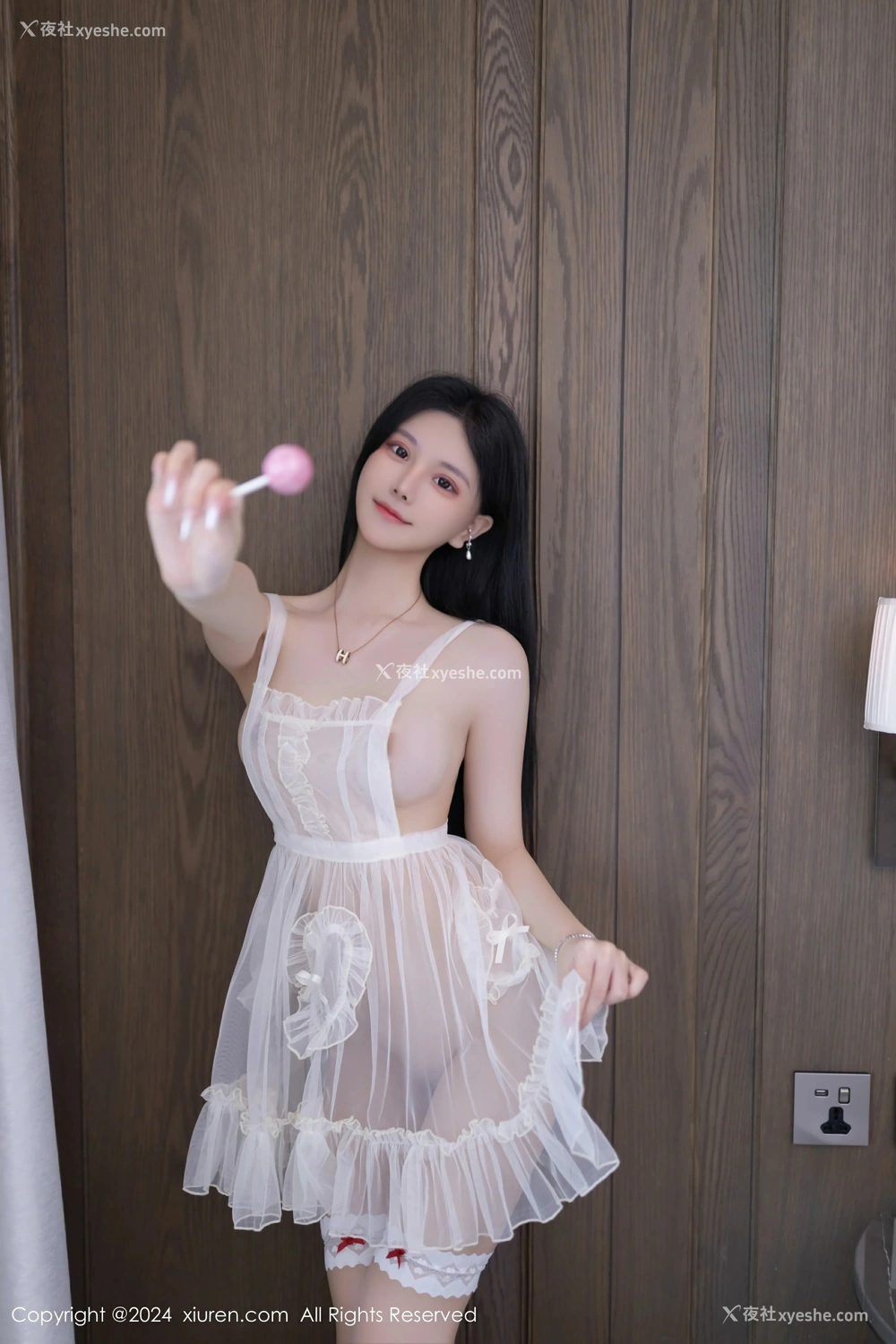 1P - [XiuRen秀人网] No.9062 幼幼