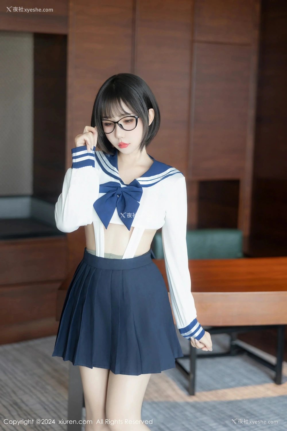 1P - [XiuRen秀人网] No.9065 小蛮妖Yummy