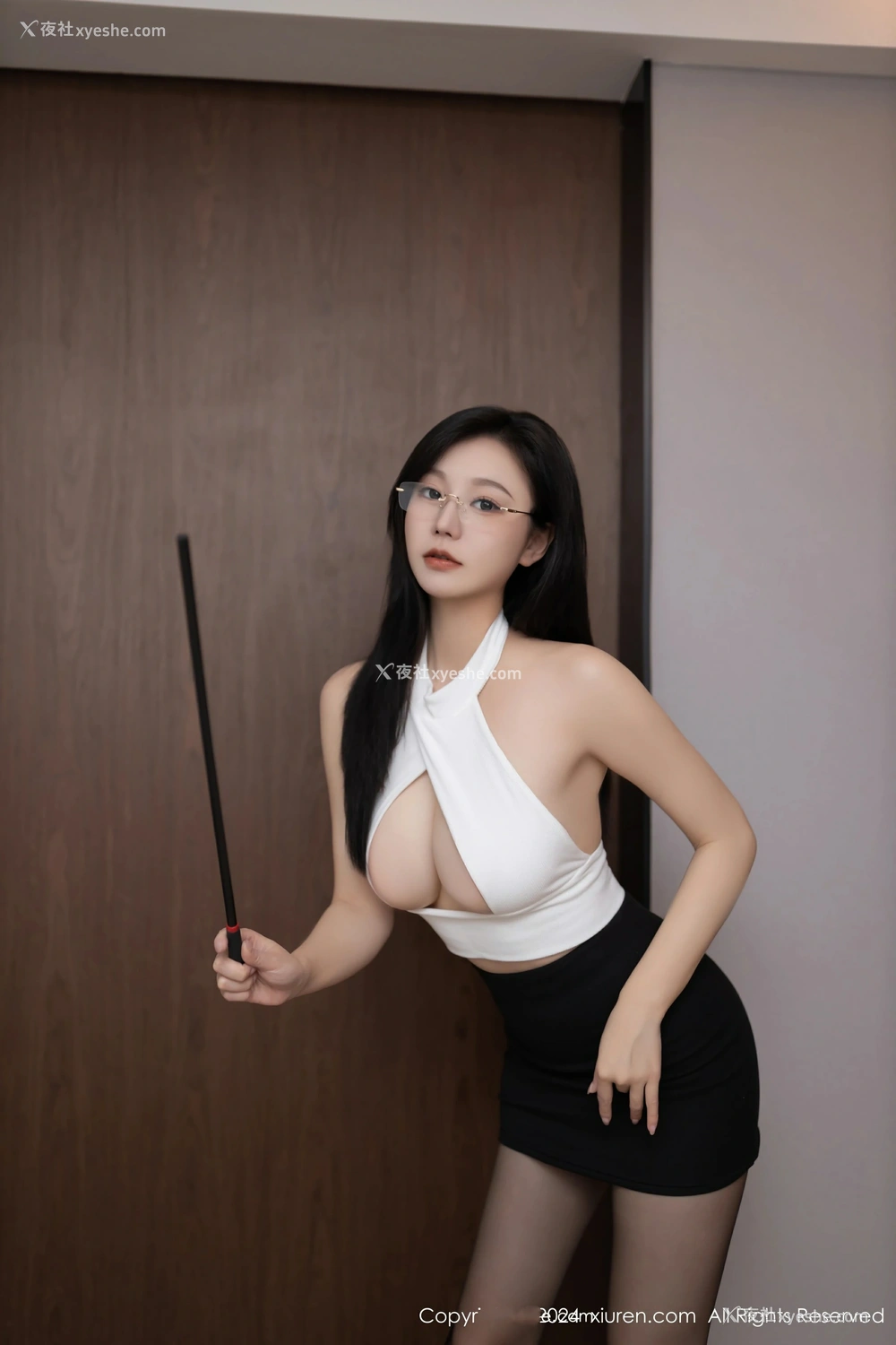 1P - [XiuRen秀人网] No.8362 安然anran