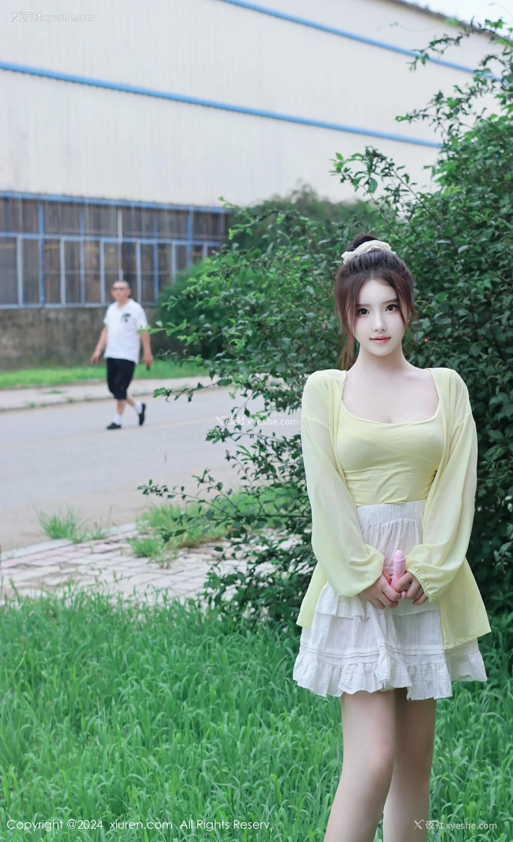 1P - [XiuRen秀人网] No.9024 小薯条nienie