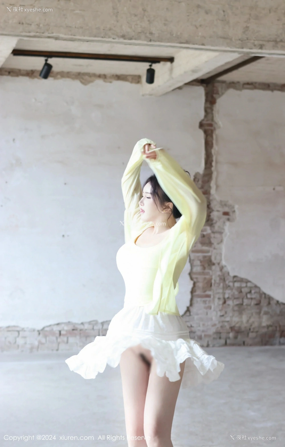1P - [XiuRen秀人网] No.9024 小薯条nienie