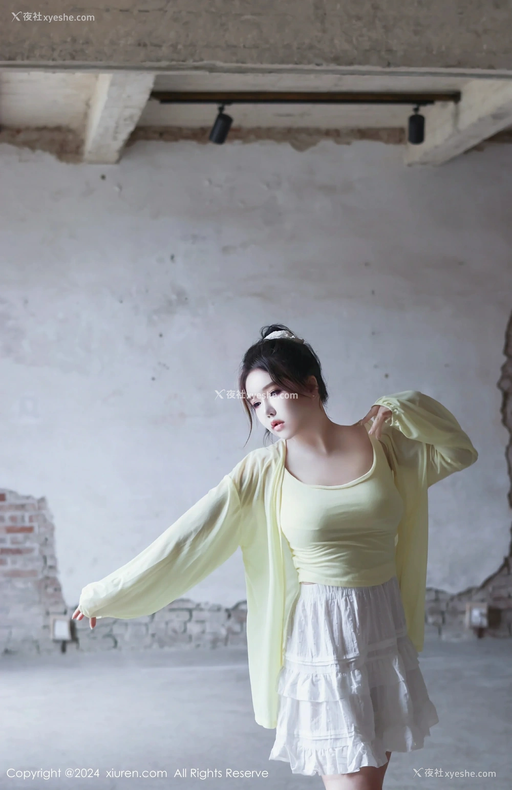 1P - [XiuRen秀人网] No.9024 小薯条nienie