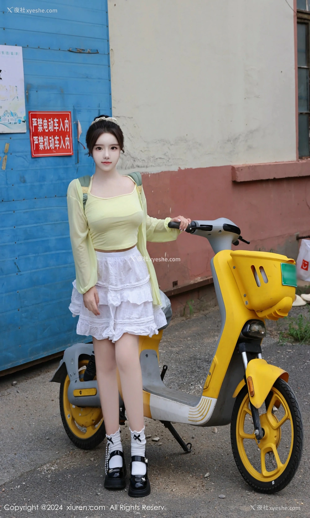 1P - [XiuRen秀人网] No.9024 小薯条nienie