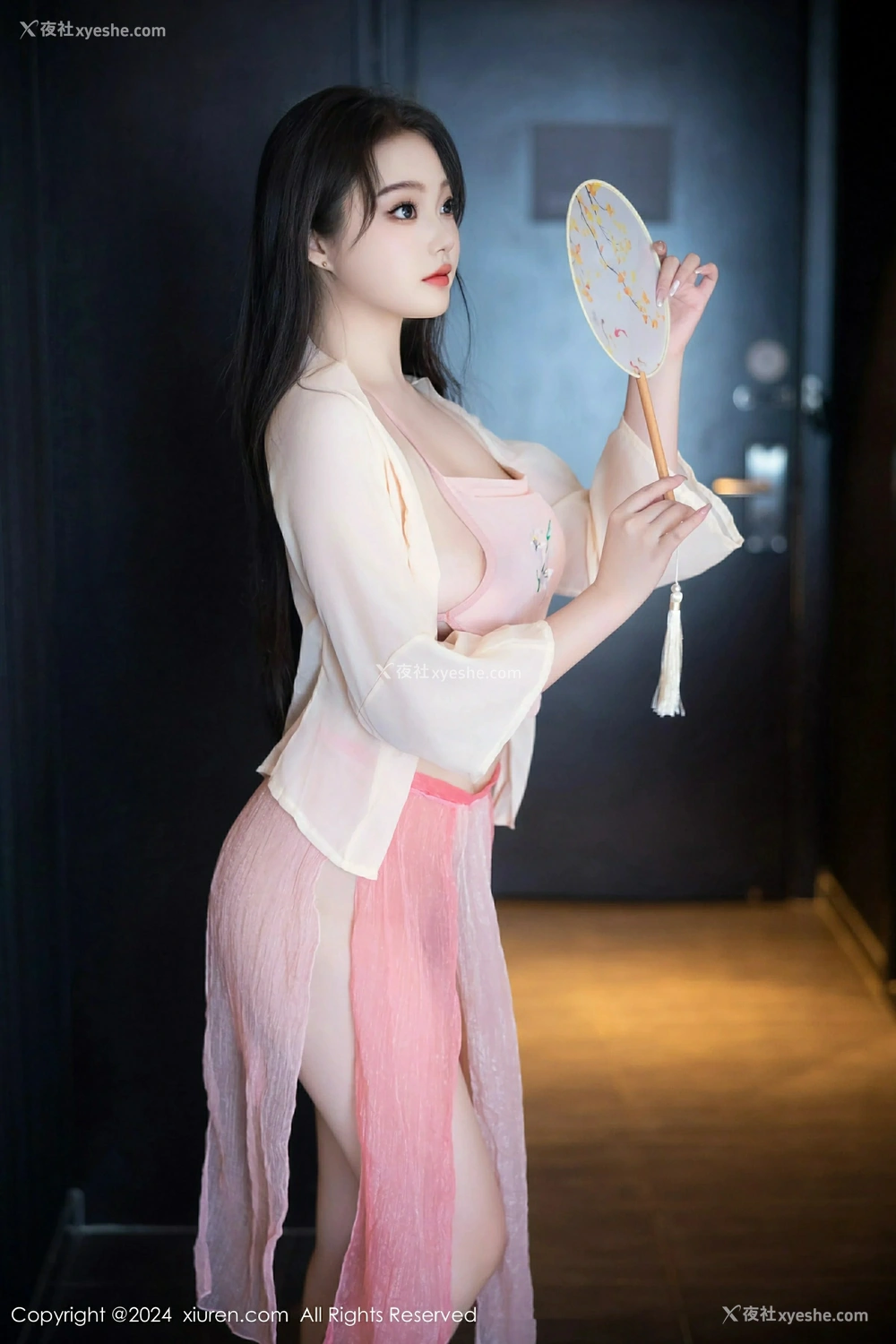 1P - [XiuRen秀人网] No.9211 潘多拉哦