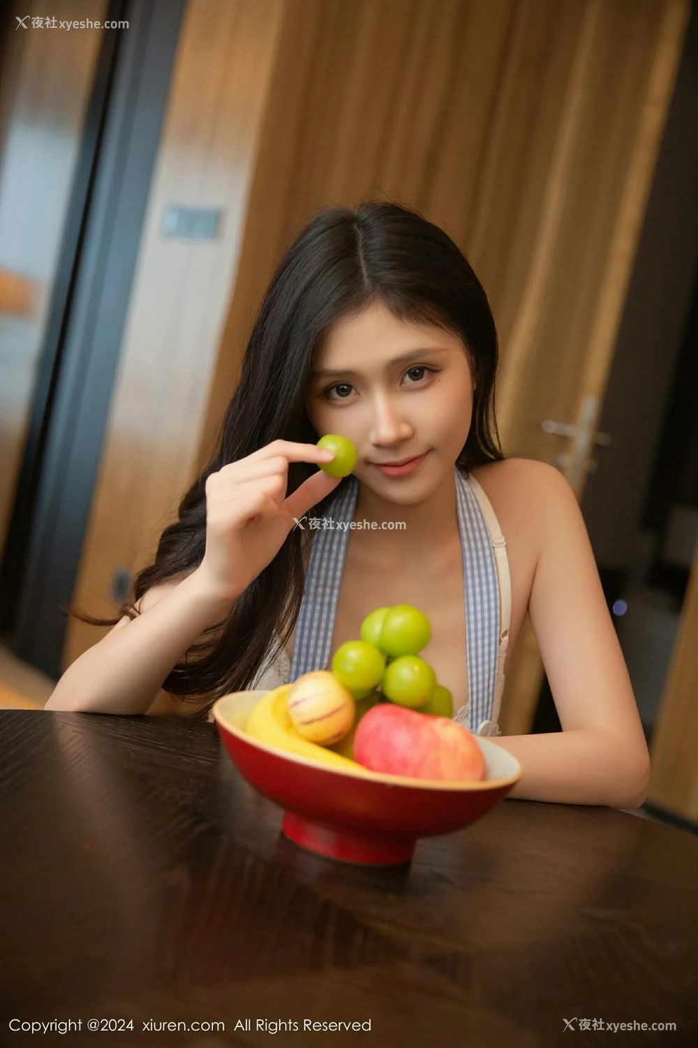 1P - [XiuRen秀人网] No.9448 刘婷婷