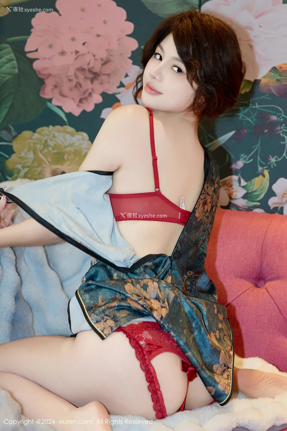 1P - [XiuRen秀人网] No.8374 沈思怡