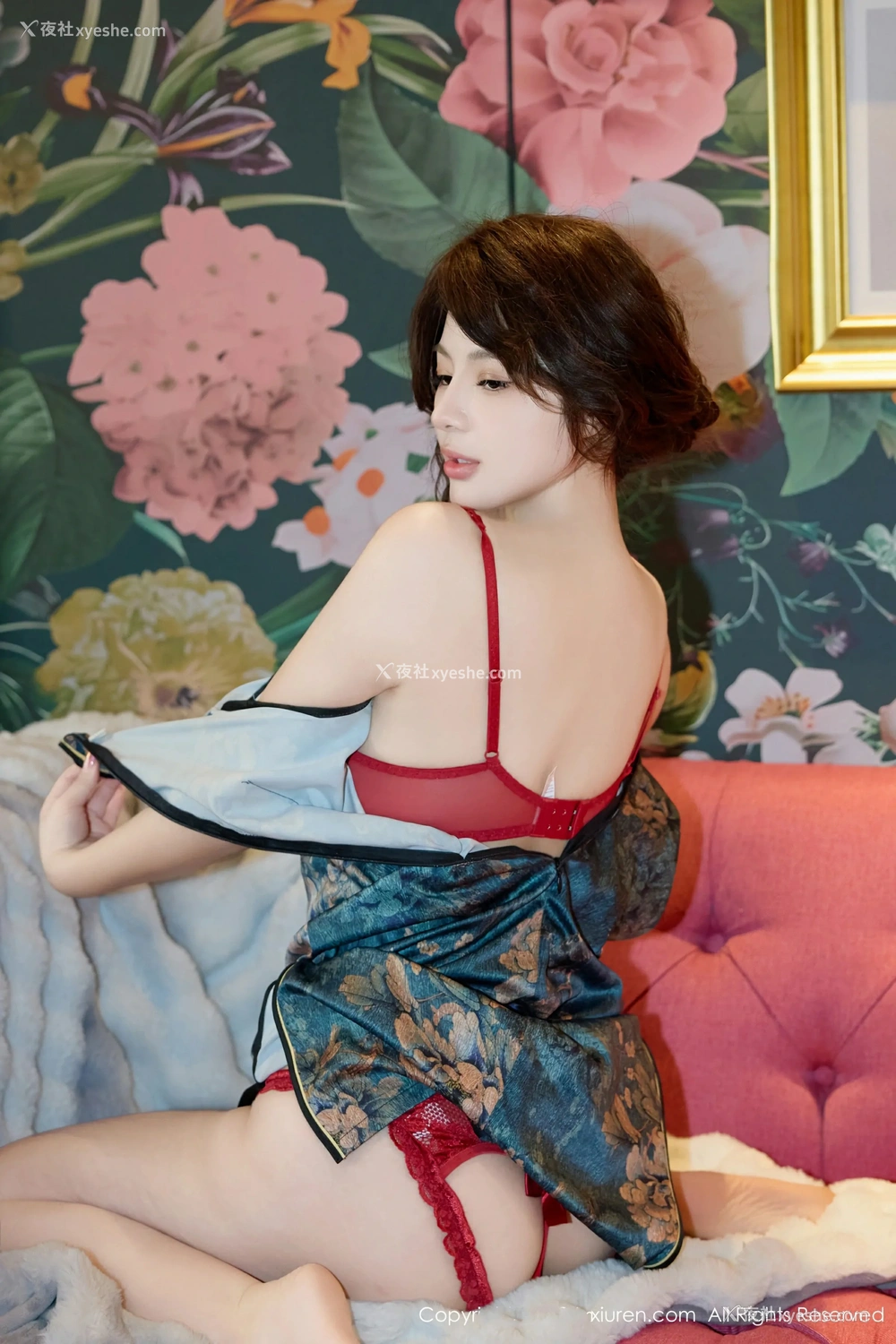 1P - [XiuRen秀人网] No.8374 沈思怡