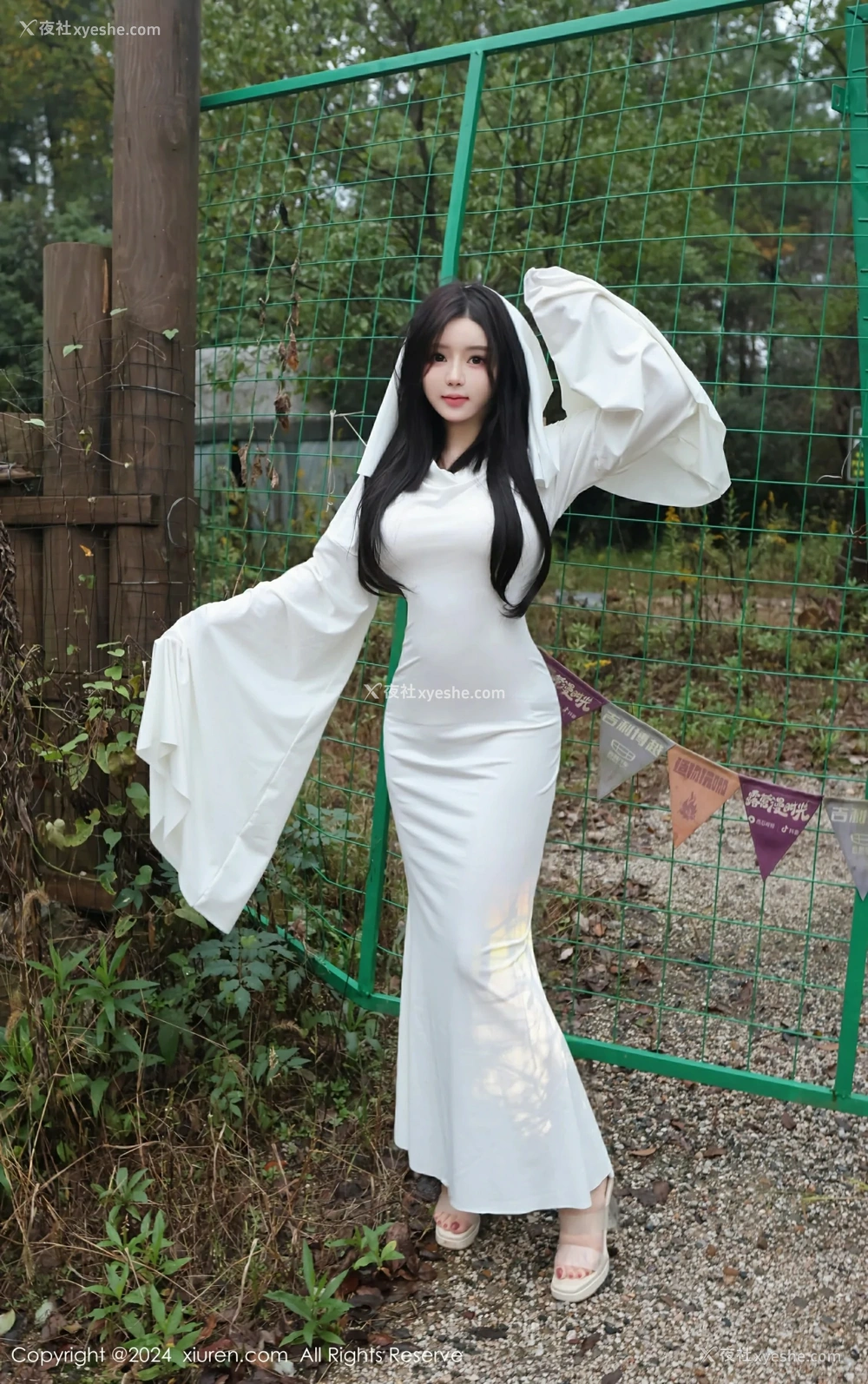 1P - [XiuRen秀人网] No.9376 小薯条nienie