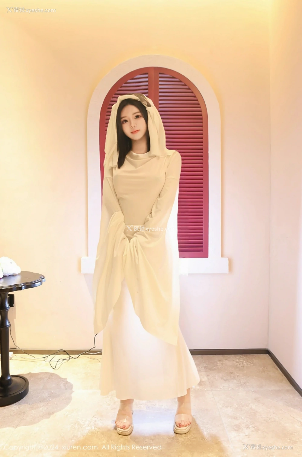 1P - [XiuRen秀人网] No.9376 小薯条nienie