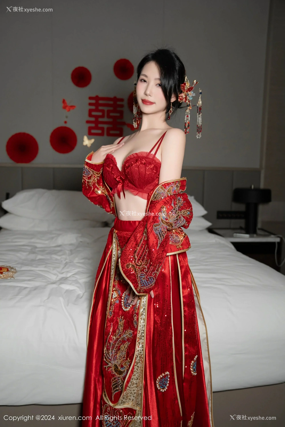 1P - [XiuRen秀人网] No.8376 利世