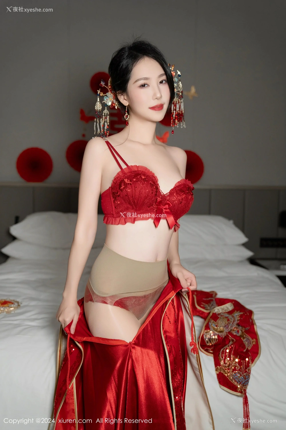 1P - [XiuRen秀人网] No.8376 利世