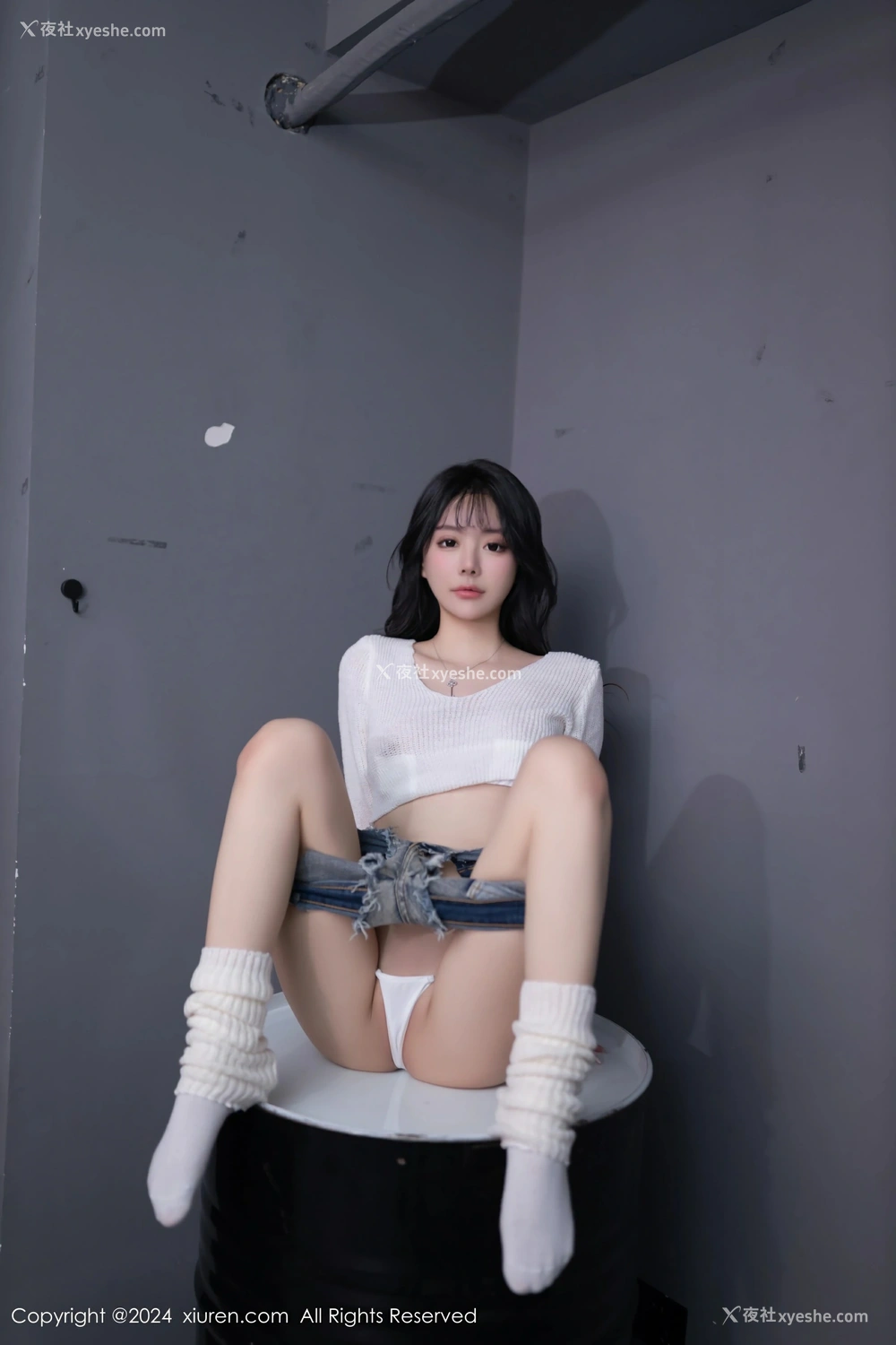 1P - [XiuRen秀人网] No.8458 幼幼