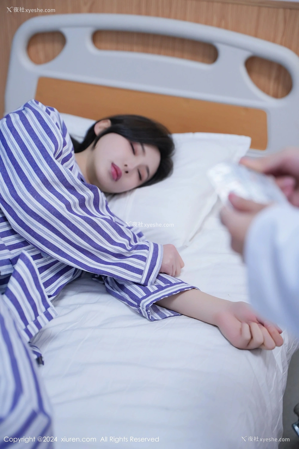 1P - [XiuRen秀人网] No.8346 Carol周妍希X
