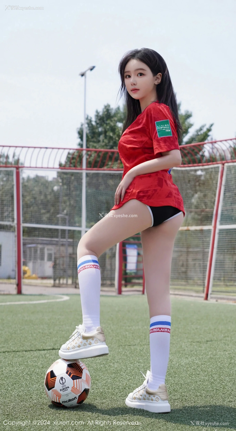1P - [XiuRen秀人网] No.8733 小薯条nienie