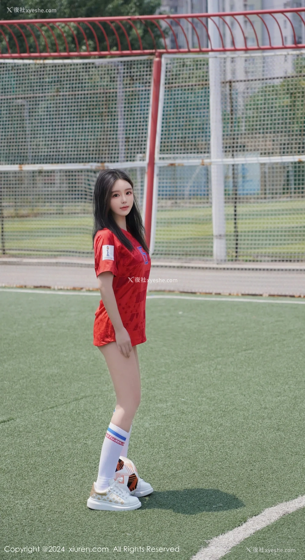 1P - [XiuRen秀人网] No.8733 小薯条nienie