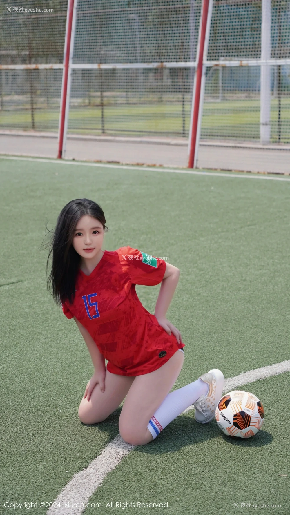 1P - [XiuRen秀人网] No.8733 小薯条nienie