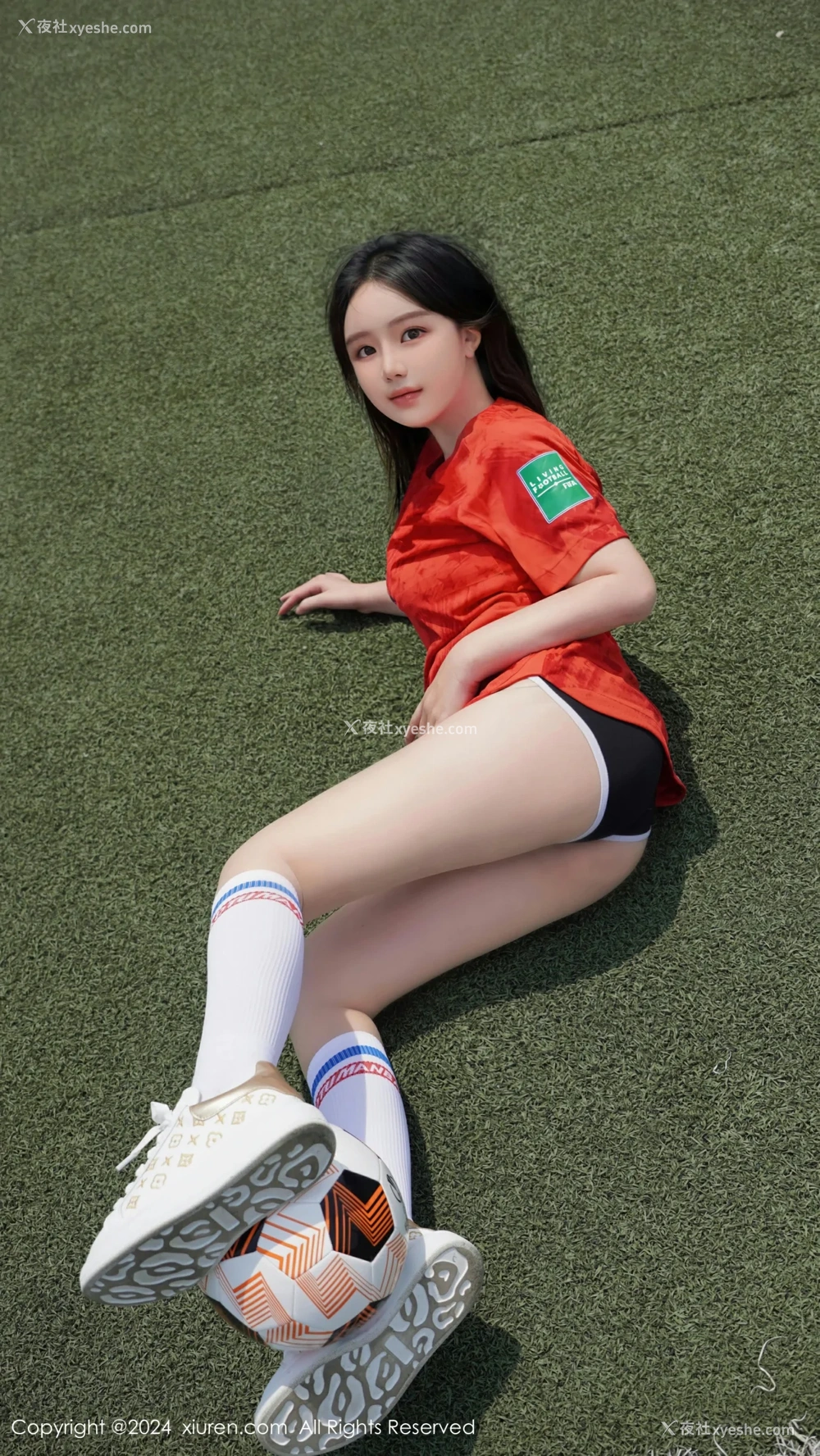 1P - [XiuRen秀人网] No.8733 小薯条nienie