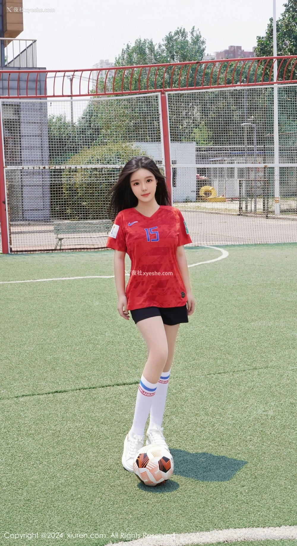 1P - [XiuRen秀人网] No.8733 小薯条nienie