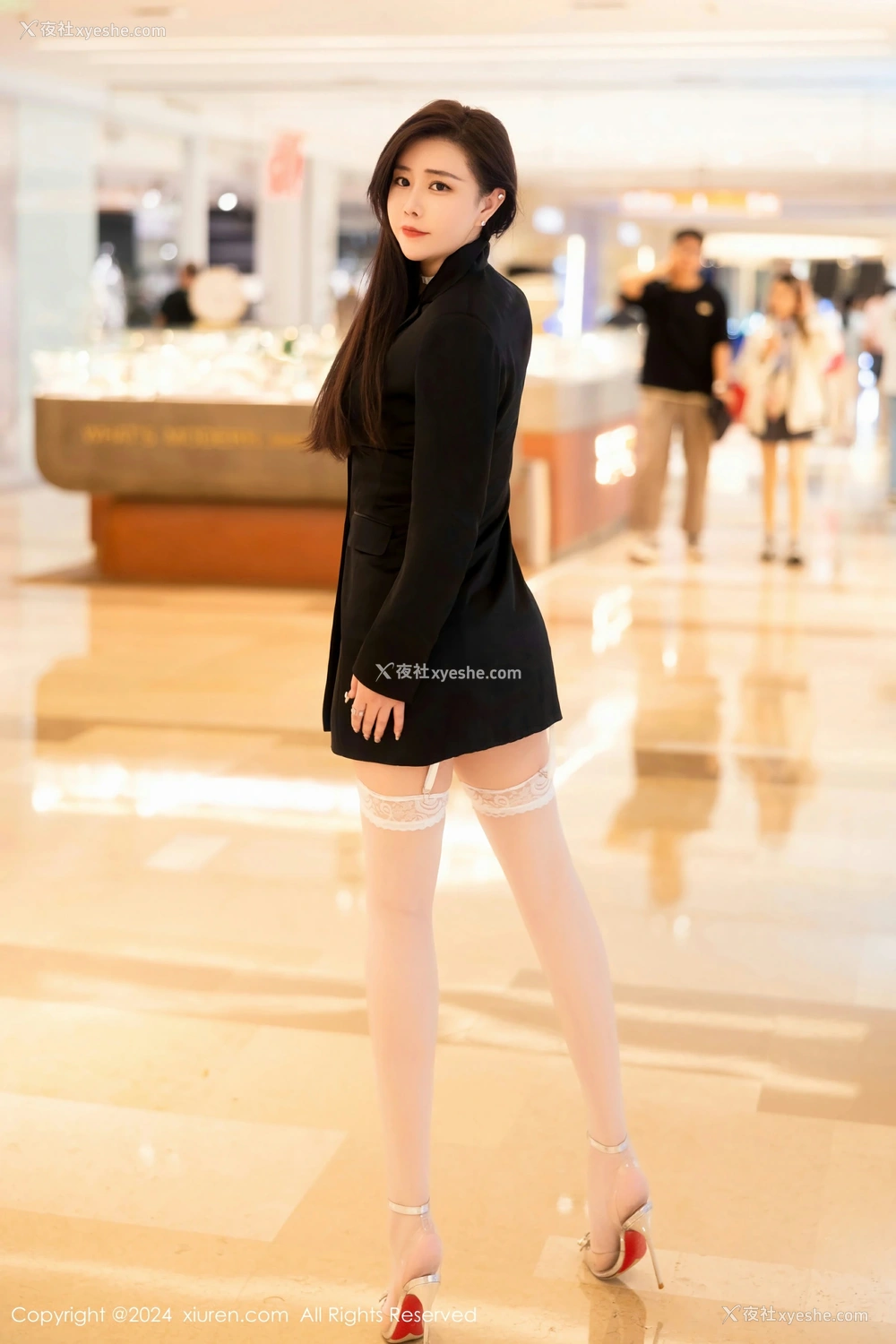 1P - [XiuRen秀人网] No.8642 王婉悠Queen