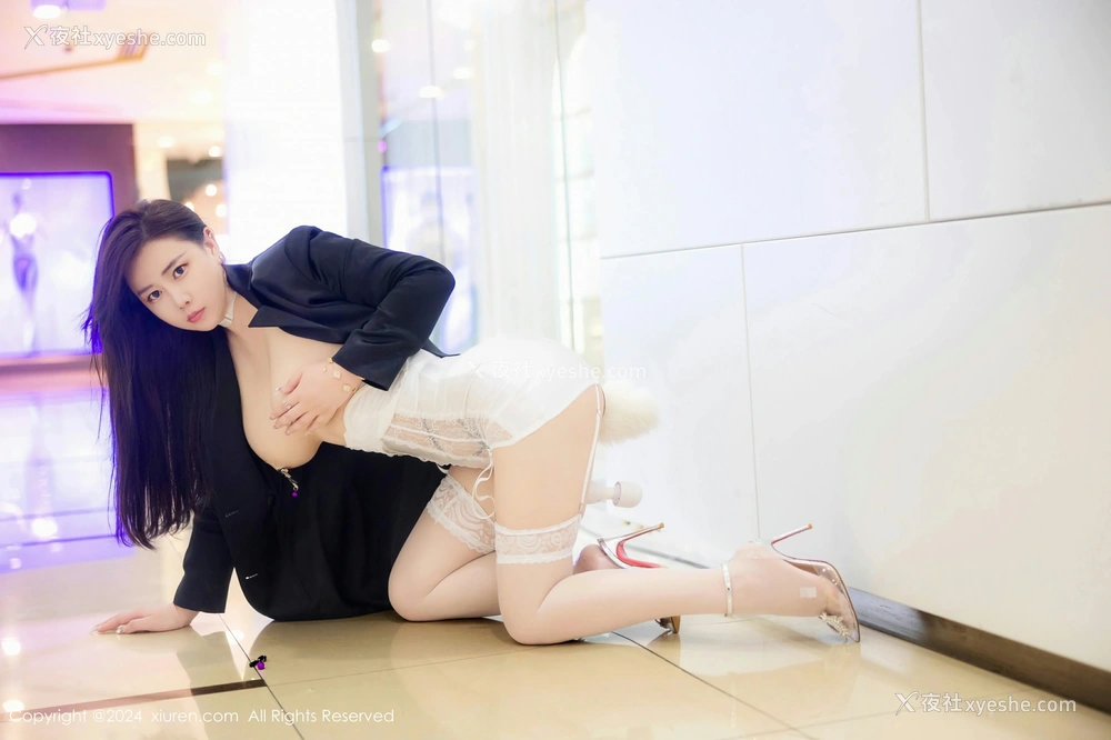 1P - [XiuRen秀人网] No.8642 王婉悠Queen
