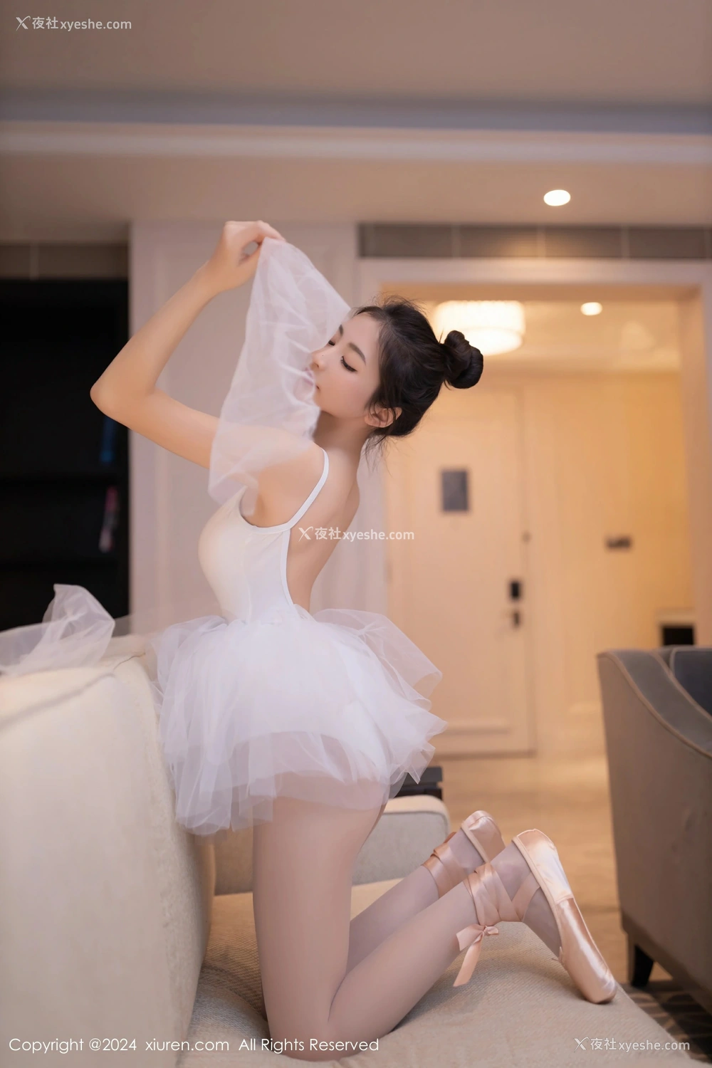 1P - [XiuRen秀人网] No.8657 鱼尾fish