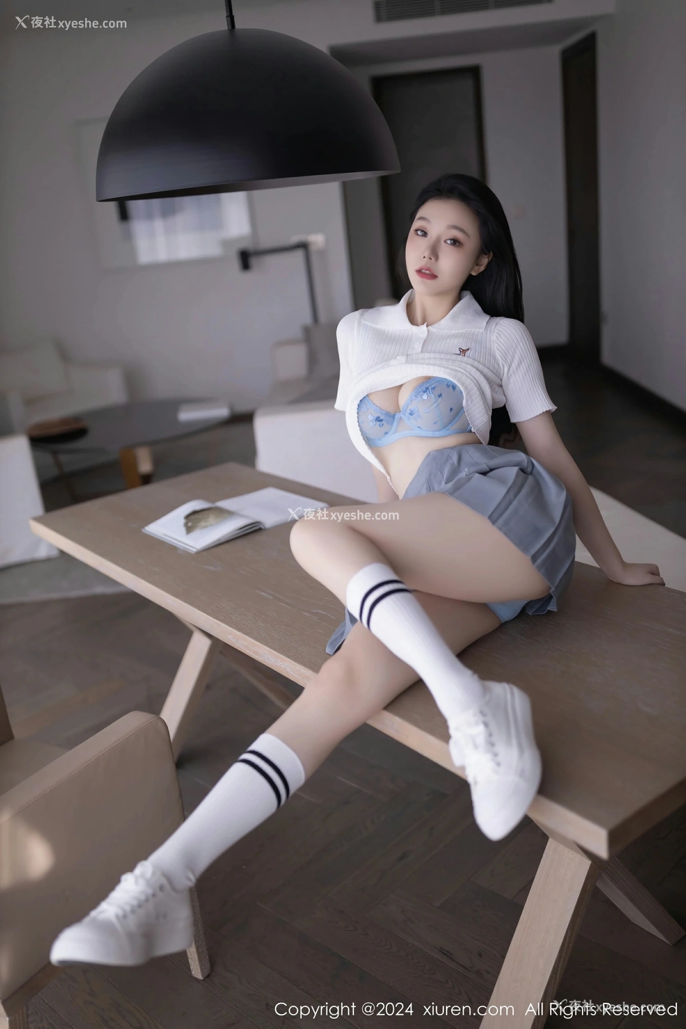 1P - [XiuRen秀人网] No.8649 安然anran