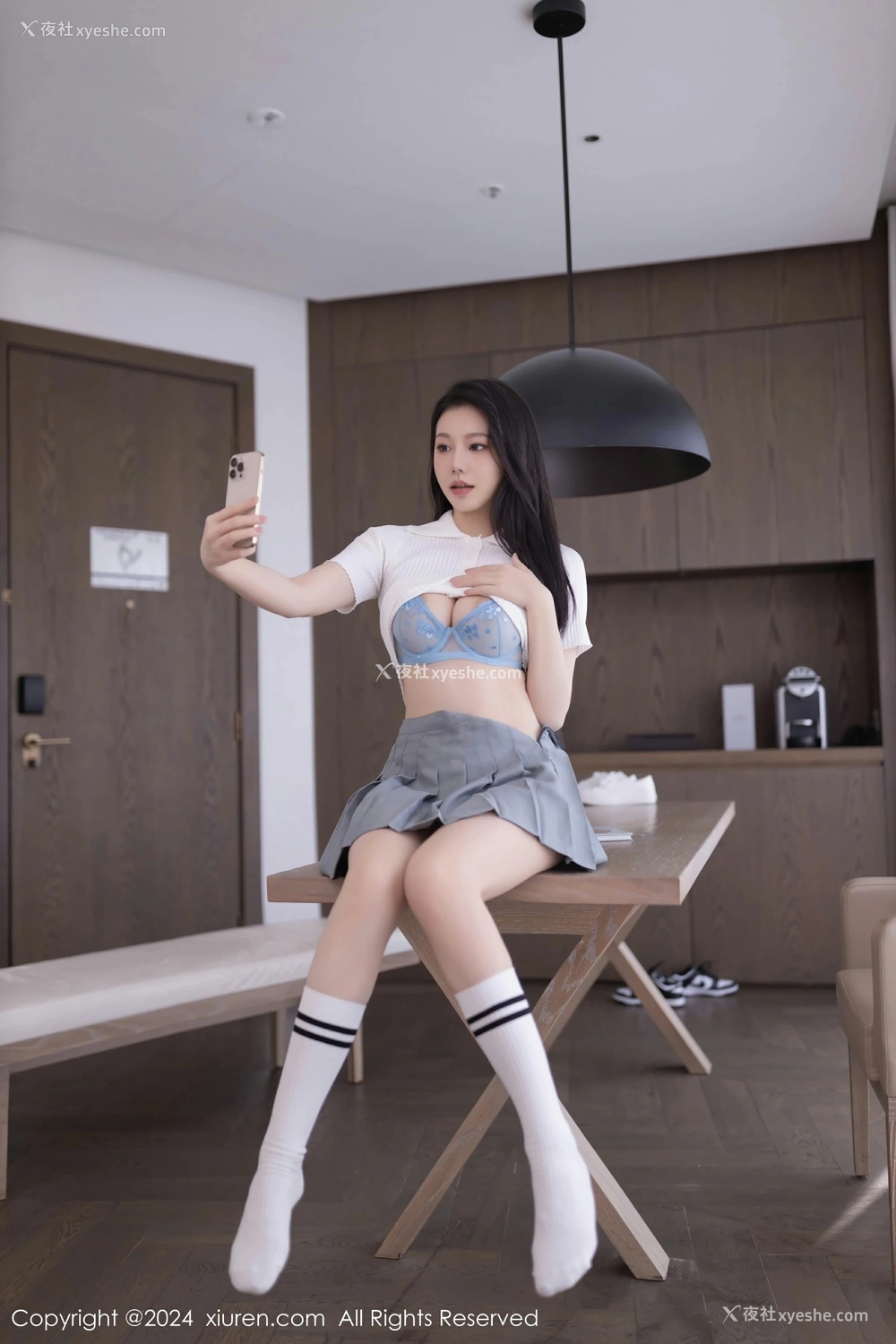 1P - [XiuRen秀人网] No.8649 安然anran