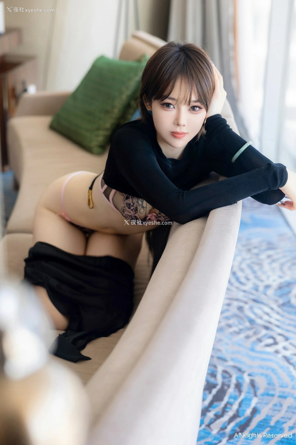 1P - [XiuRen秀人网] No.8661 奶瓶.