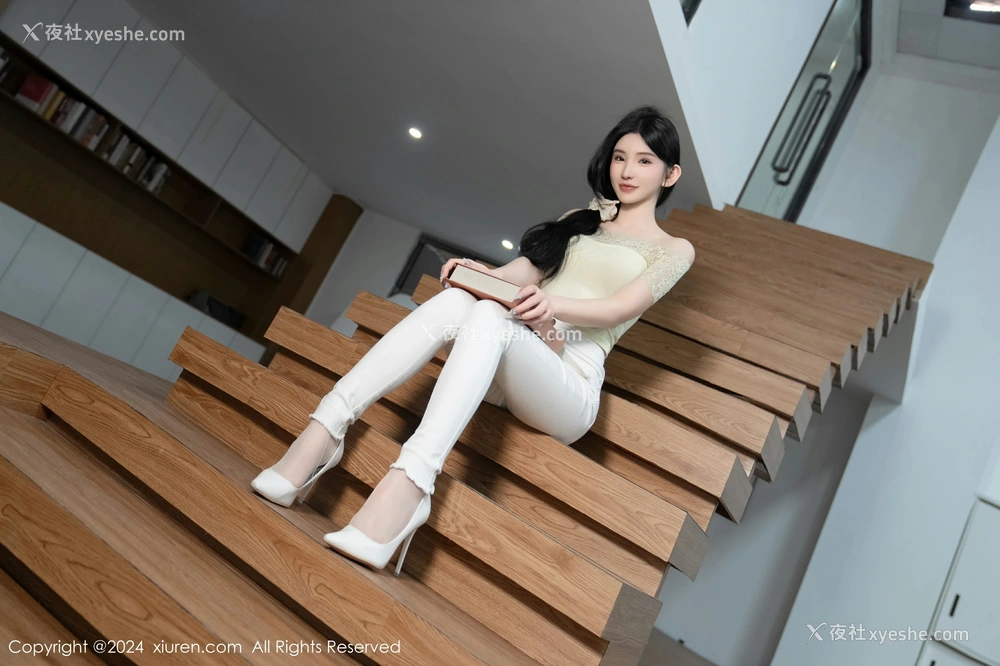 1P - [XiuRen秀人网] No.8633 周于希Sally