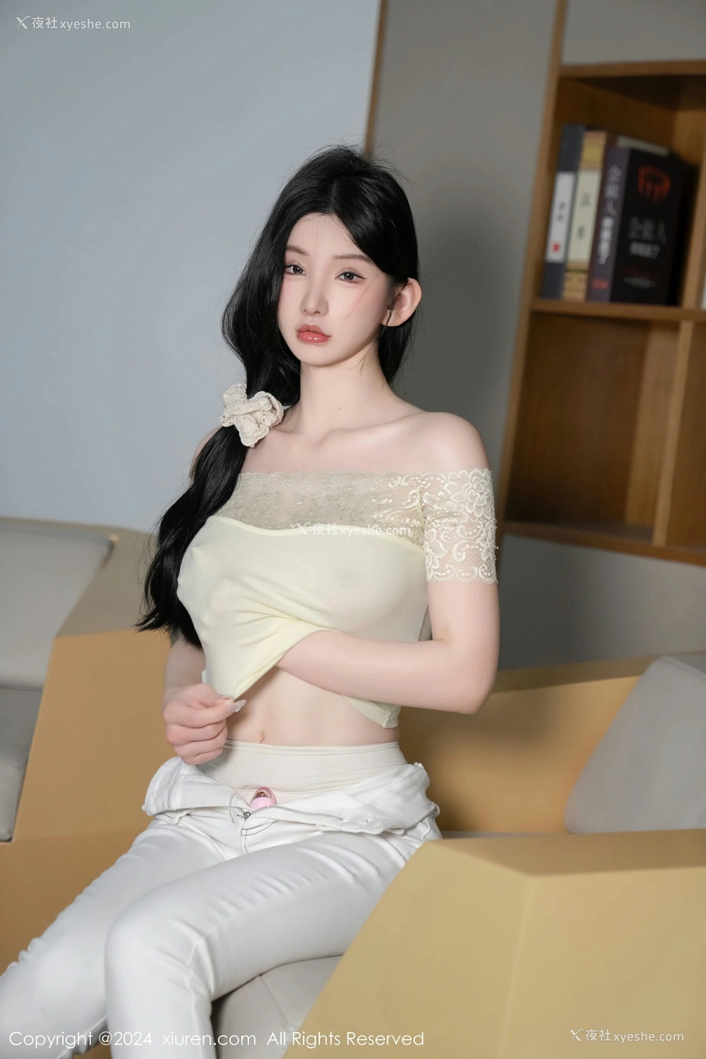 1P - [XiuRen秀人网] No.8633 周于希Sally