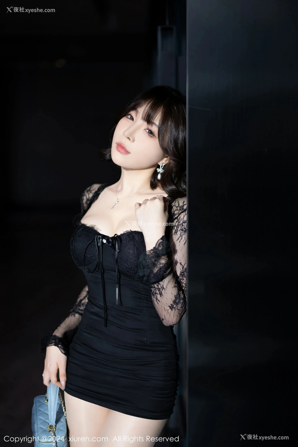 1P - [XiuRen秀人网] No.9048 徐莉芝Booty