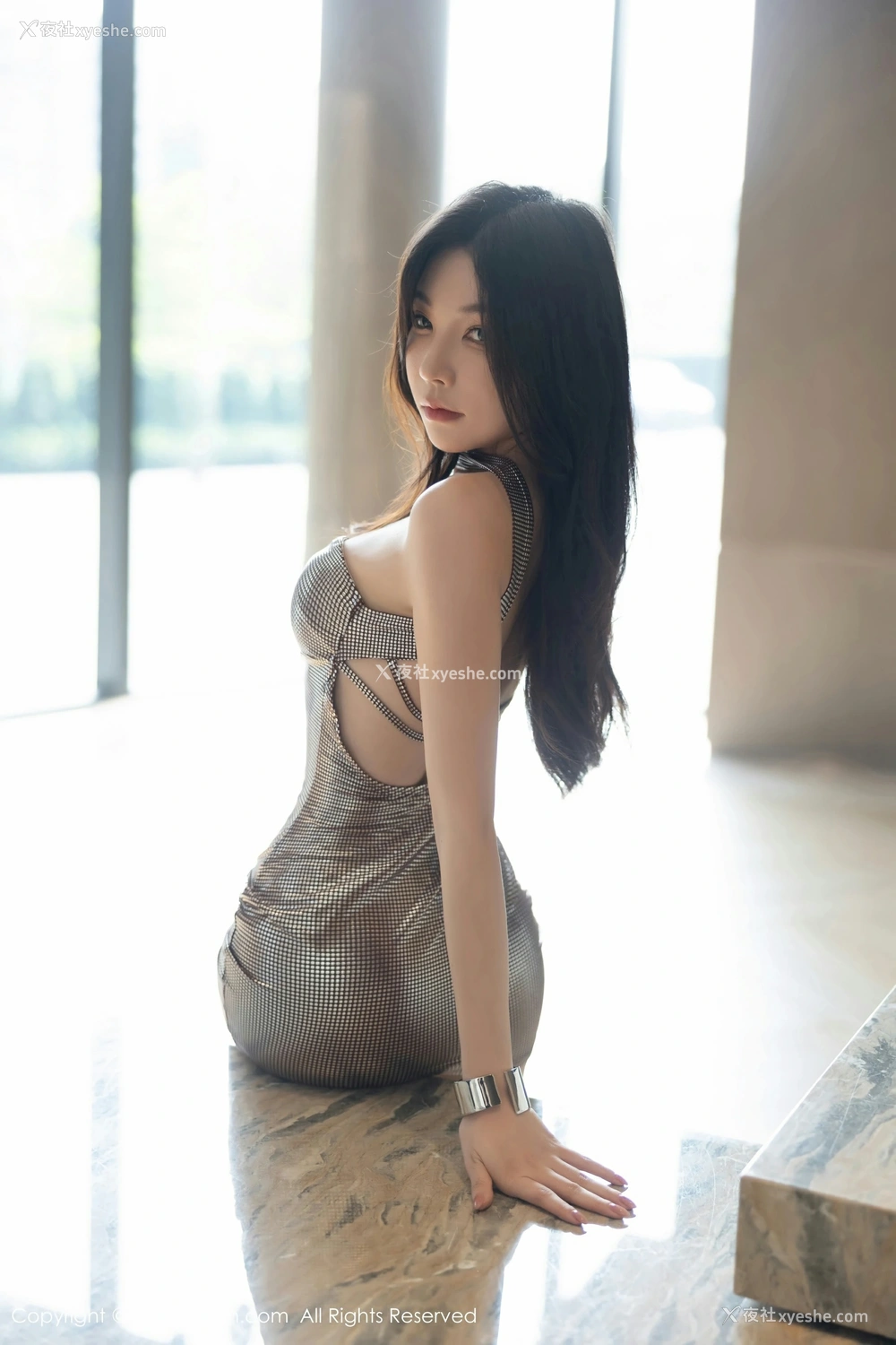 1P - [XiuRen秀人网] No.8629 徐莉芝Booty