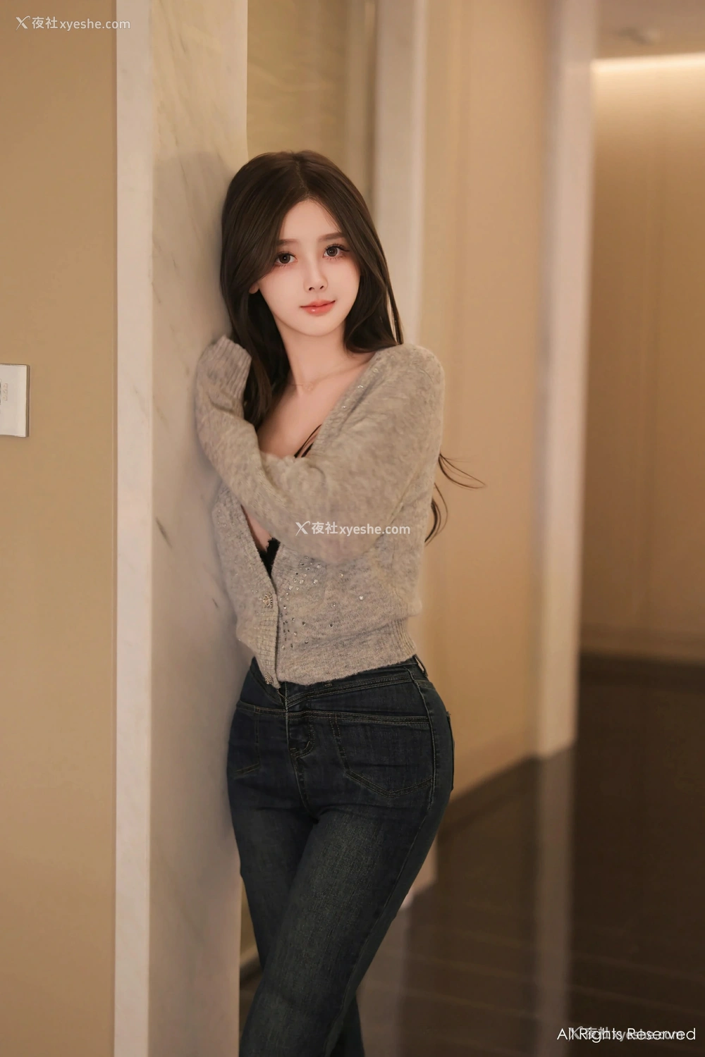 1P - [XiuRen秀人网] No.8806 奶喵喵