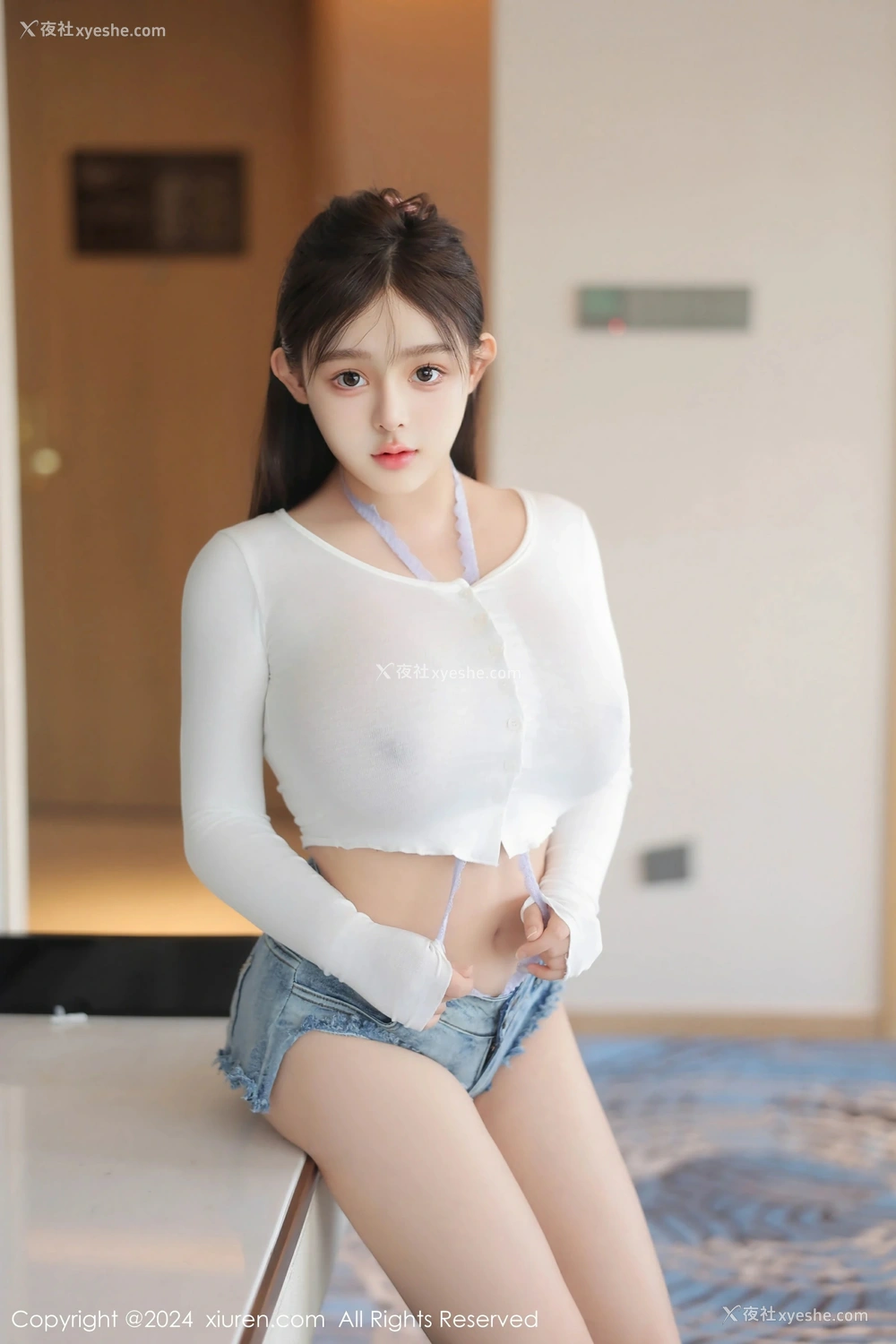 1P - [XiuRen秀人网] No.8958 娜娜子yy