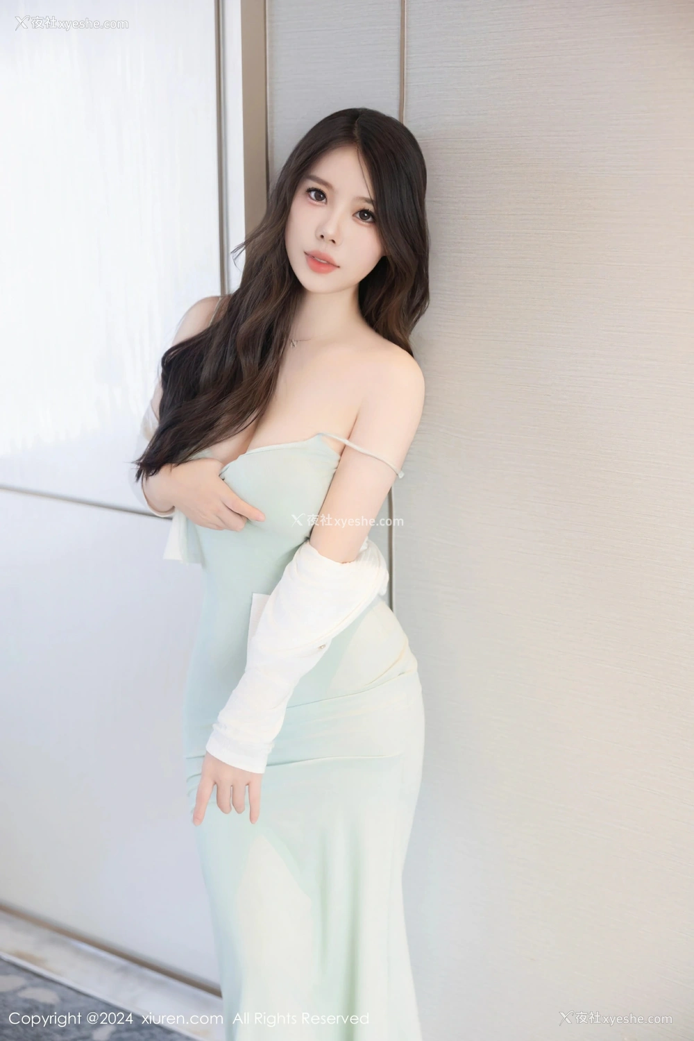 1P - [XiuRen秀人网] No.9080 白茹雪abby