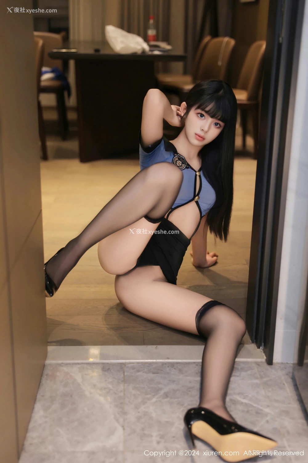 1P - [XiuRen秀人网] No.8584 美少女@