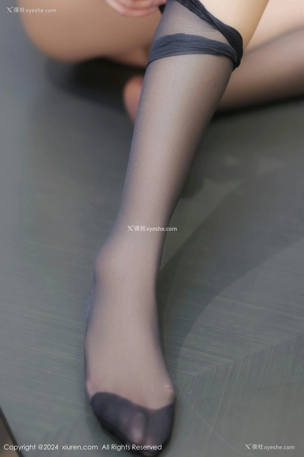 1P - [XiuRen秀人网] No.8584 美少女@