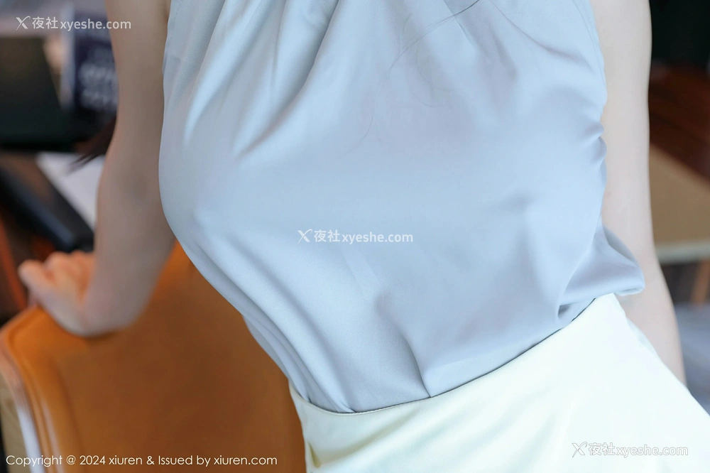 1P - [XiuRen秀人网] No.9247 小蛮妖Yummy