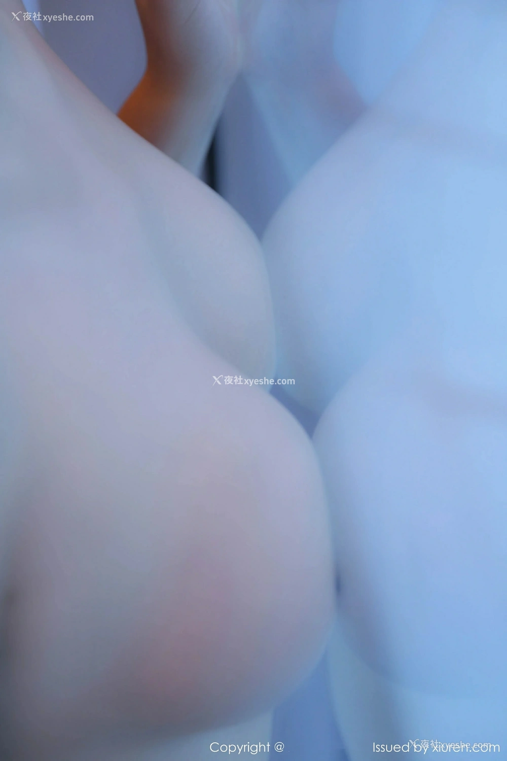 1P - [XiuRen秀人网] No.9247 小蛮妖Yummy