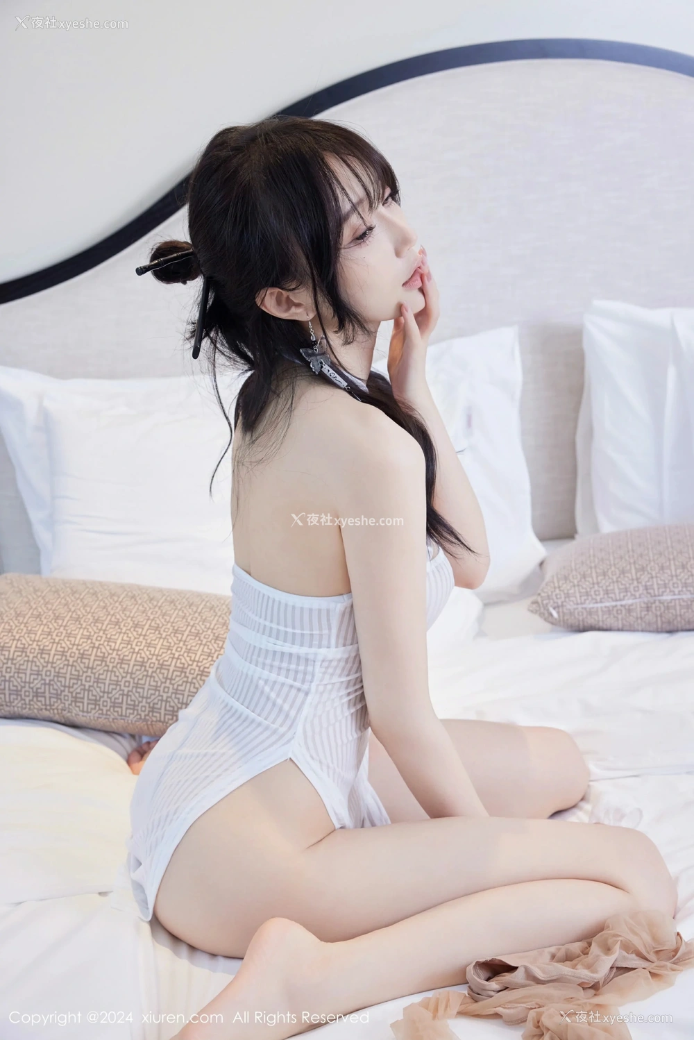 1P - [XiuRen秀人网] No.8961 玥儿玥er