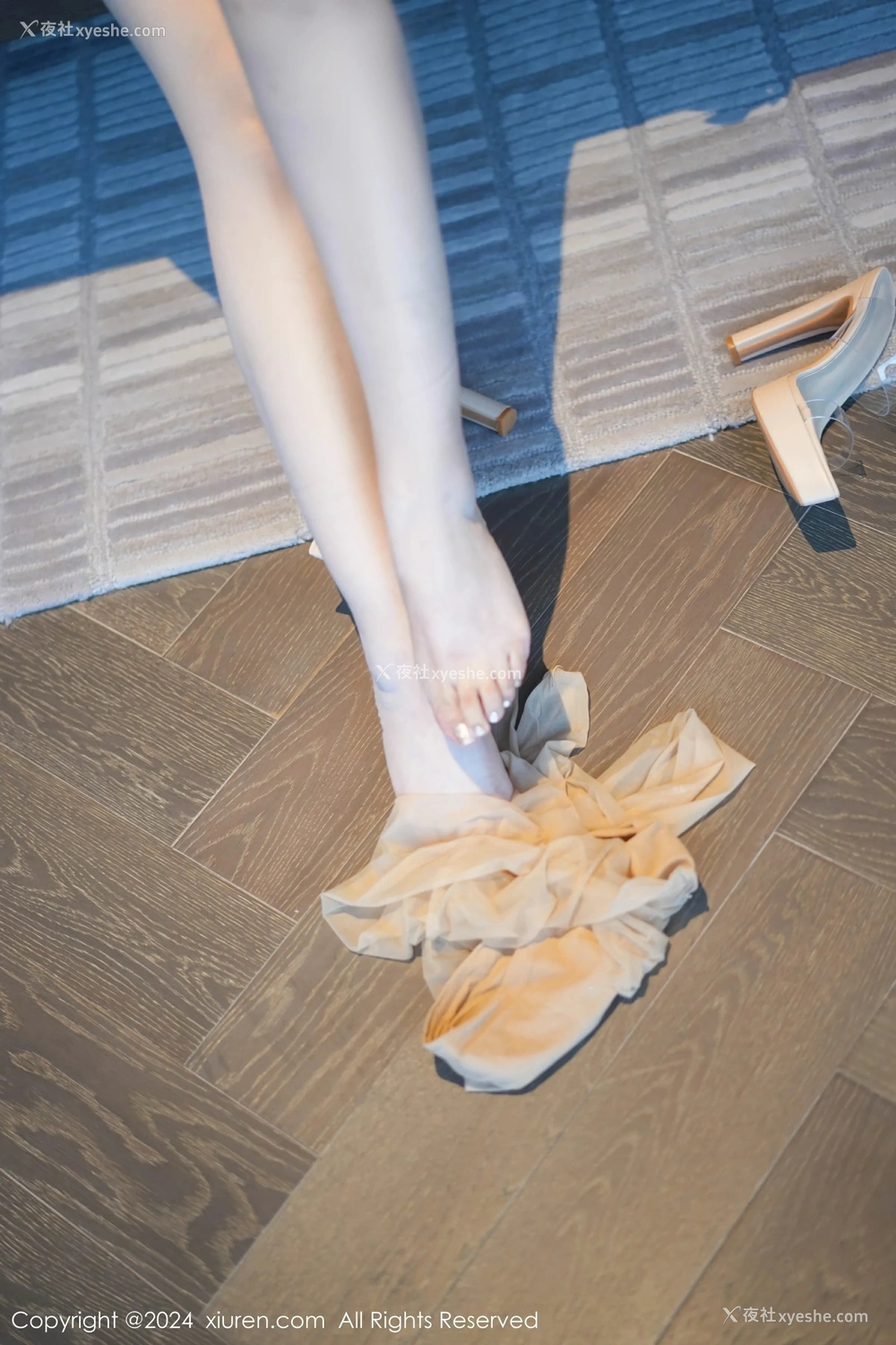 1P - [XiuRen秀人网] No.9058 允爾