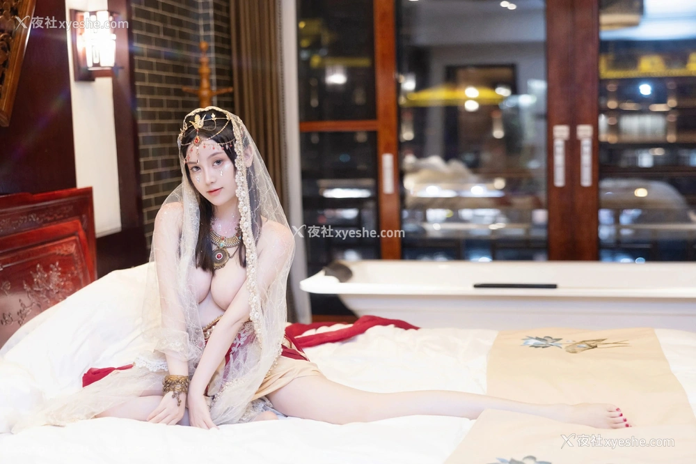 1P - [XiuRen秀人网] No.8349 豆瓣酱