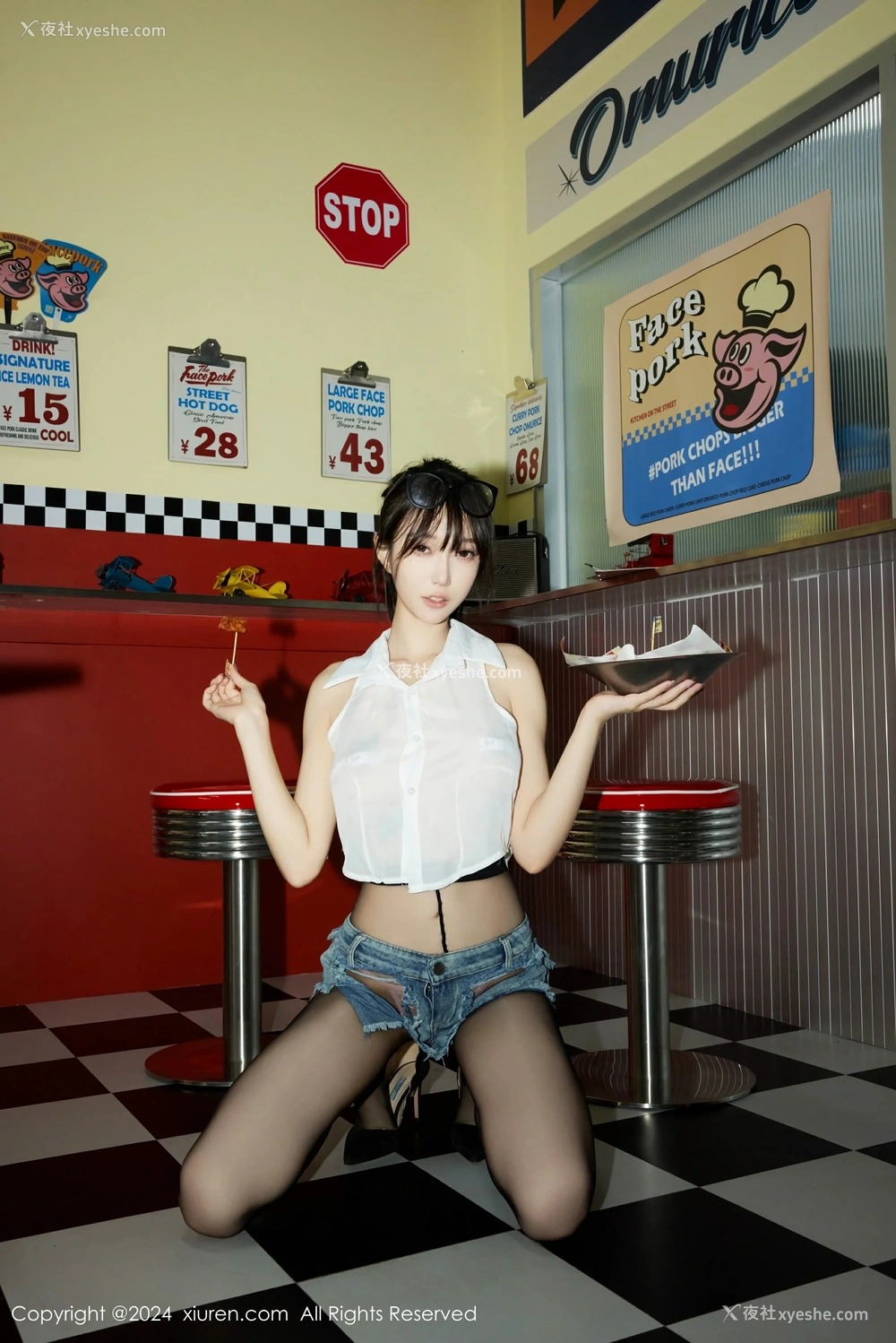 1P - [XiuRen秀人网] No.8811 玥儿玥er