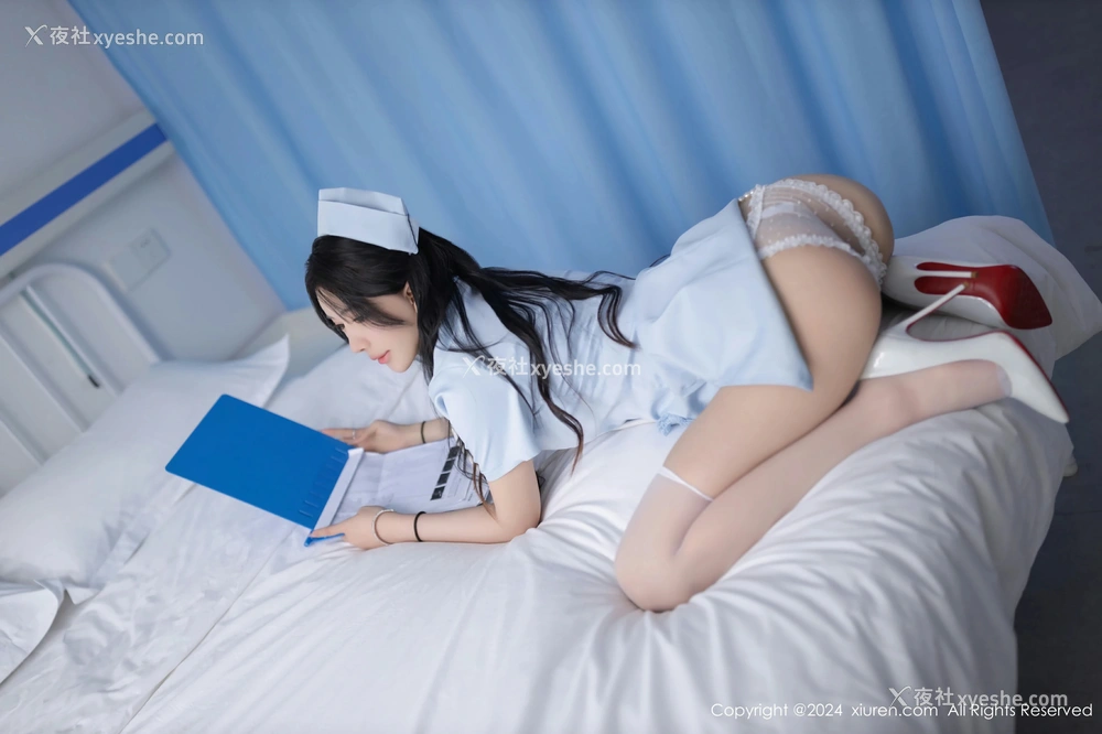 1P - [XiuRen秀人网] No.8389 幼幼