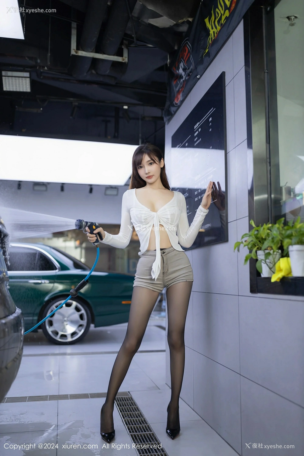 1P - [XiuRen秀人网] No.9181 陆萱萱