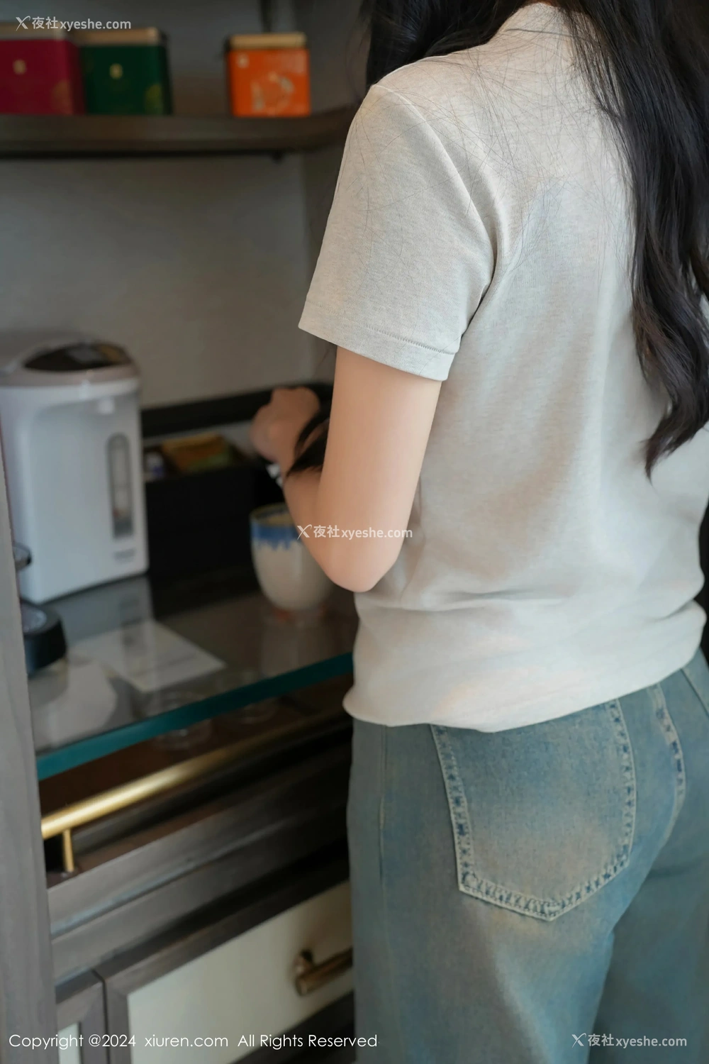1P - [XiuRen秀人网] No.8711 白茹雪abby