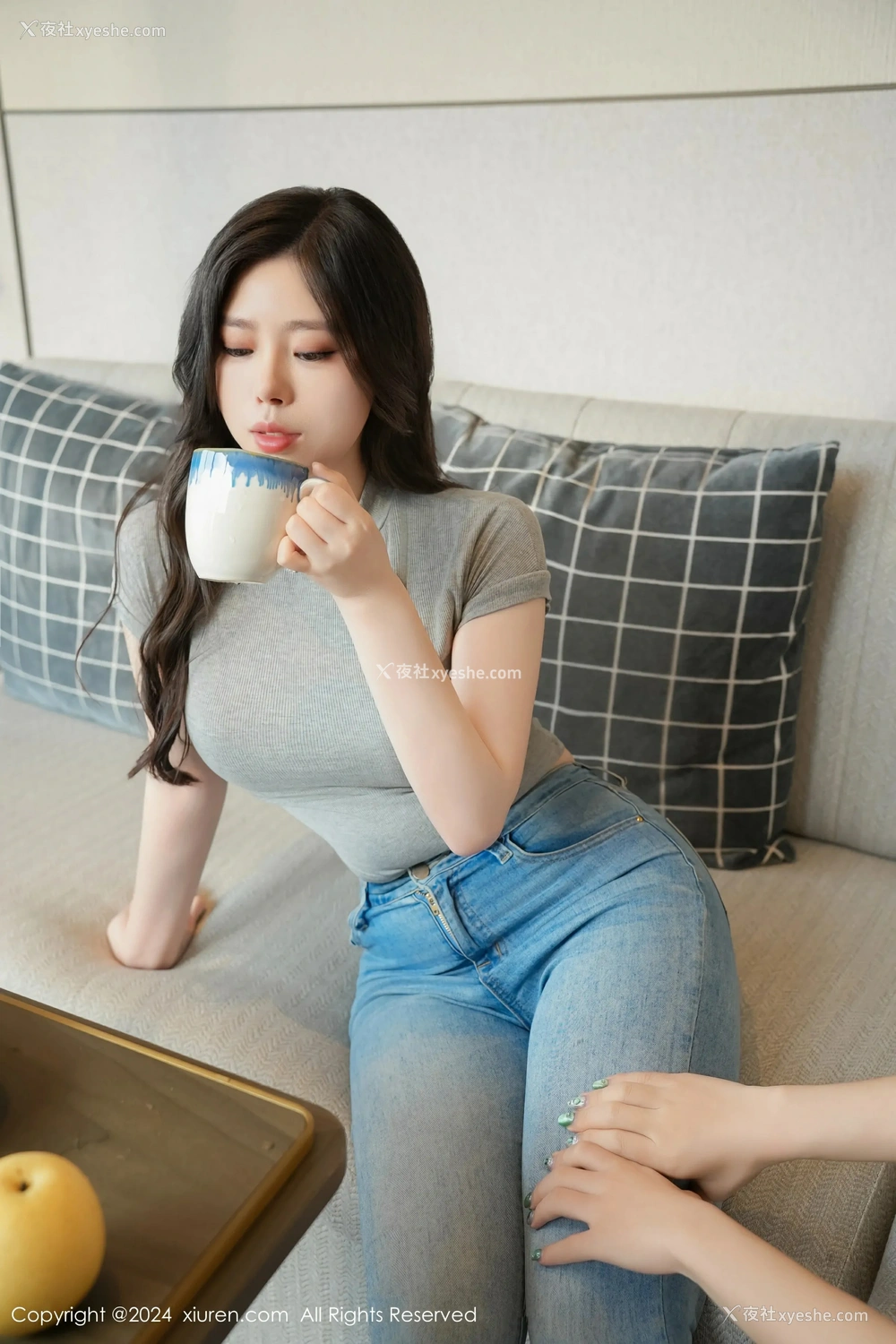 1P - [XiuRen秀人网] No.8711 白茹雪abby