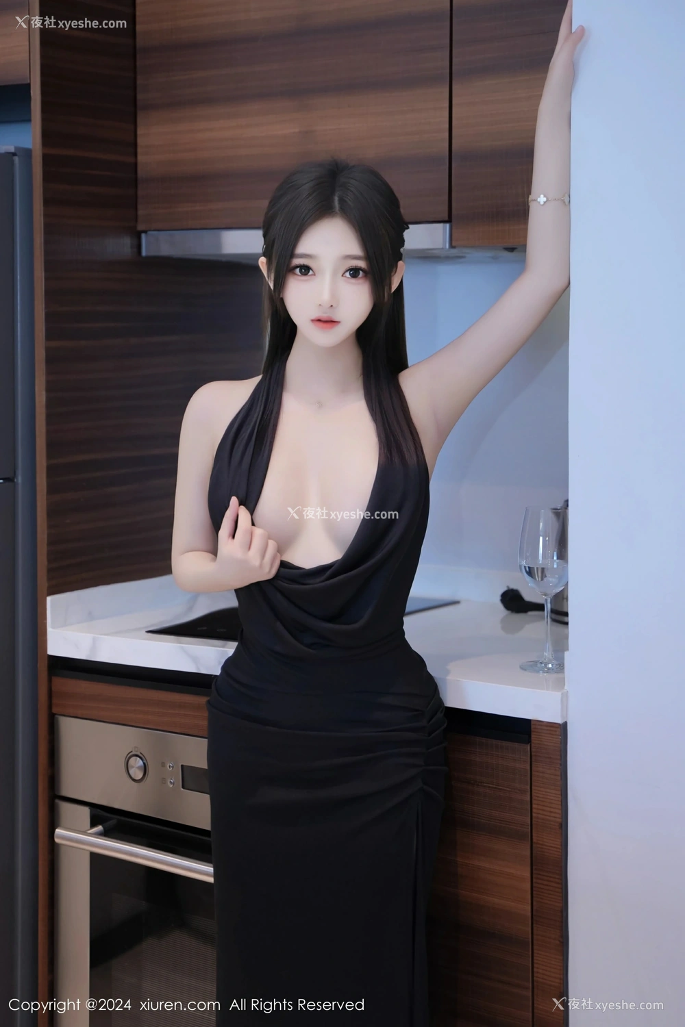 1P - [XiuRen秀人网] No.8623 奶茶味的包子
