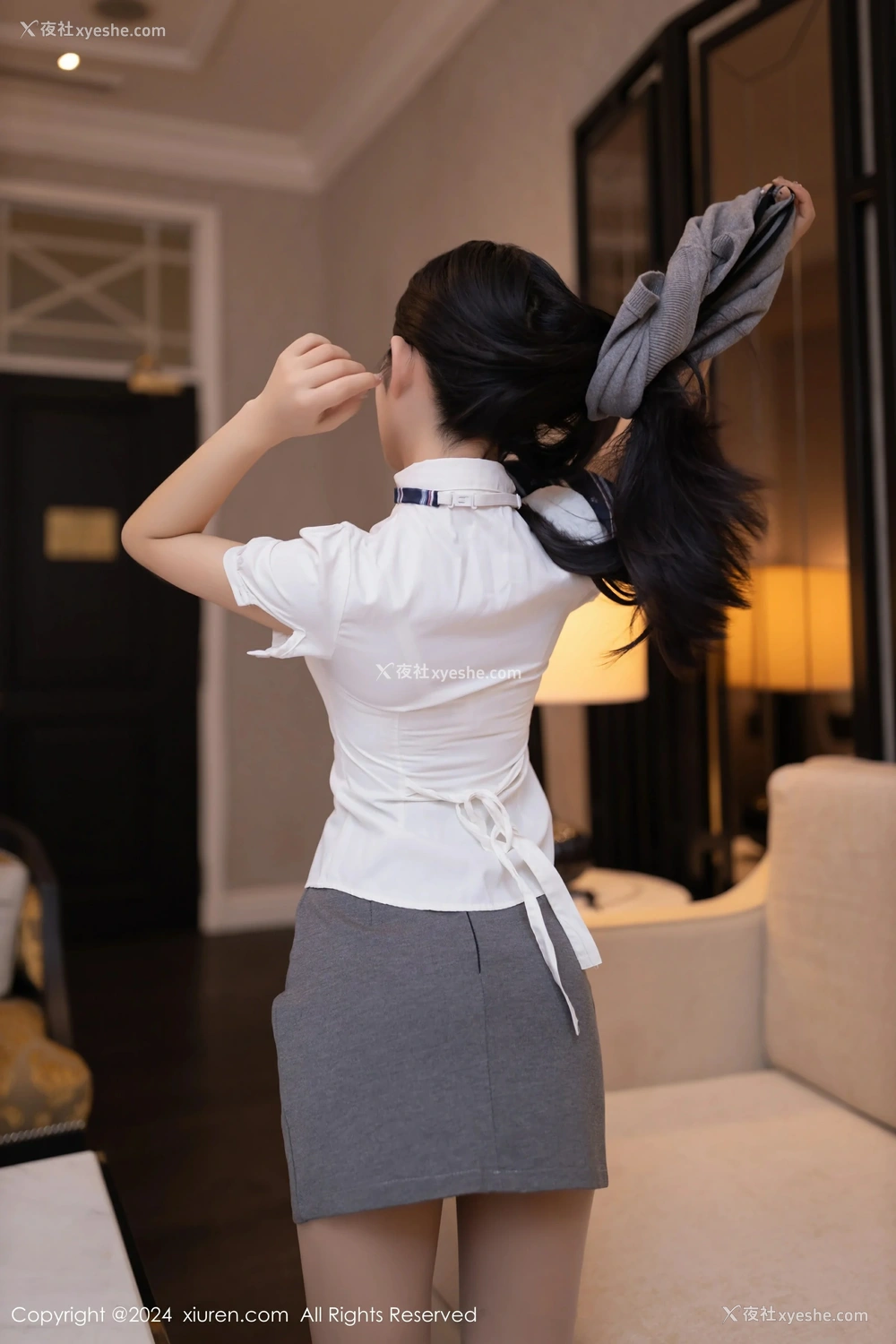 1P - [XiuRen秀人网] No.8910 谭小灵